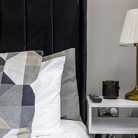 Victoria Hub Otel Londra Dış mekan fotoğraf